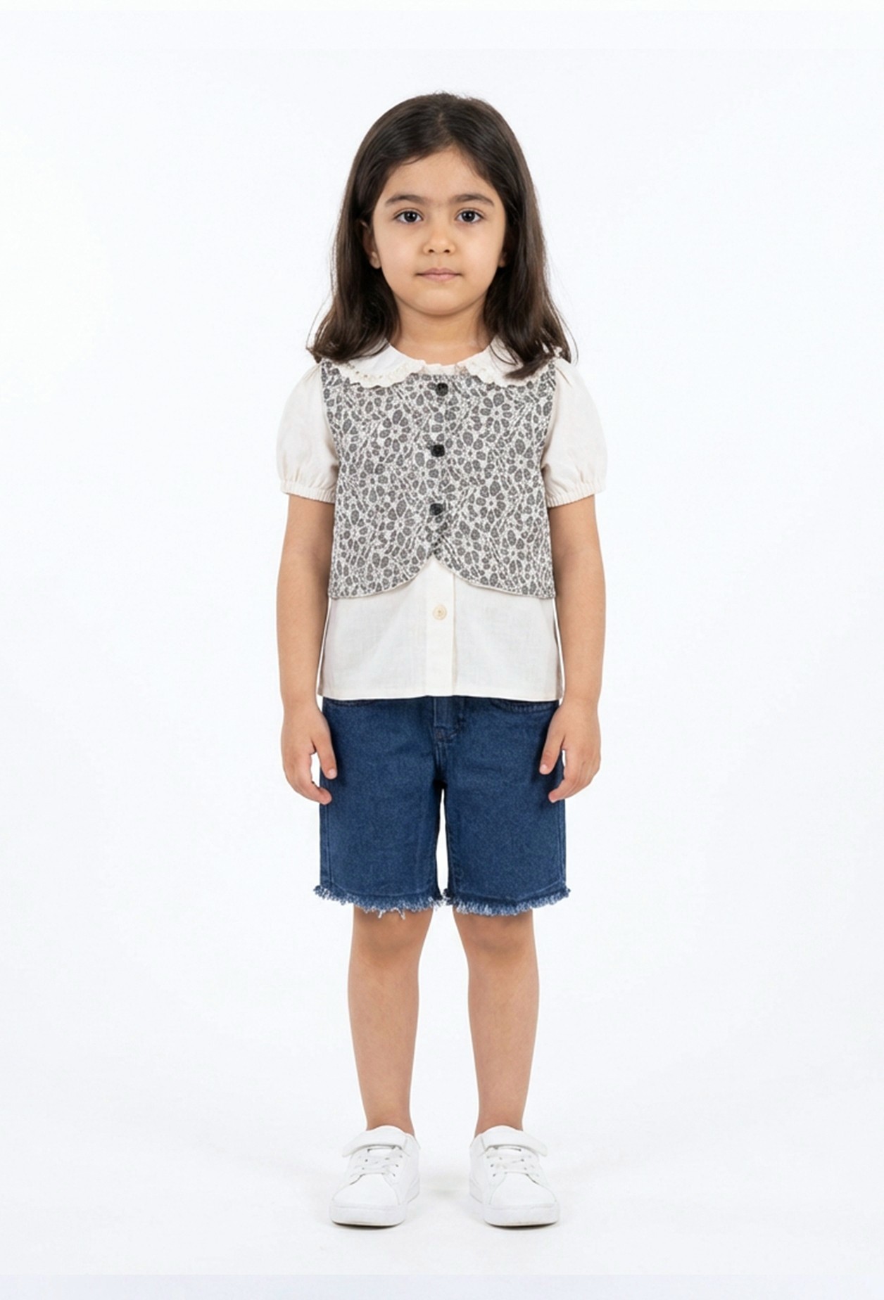 جلیقه و بلوز و شلوارک