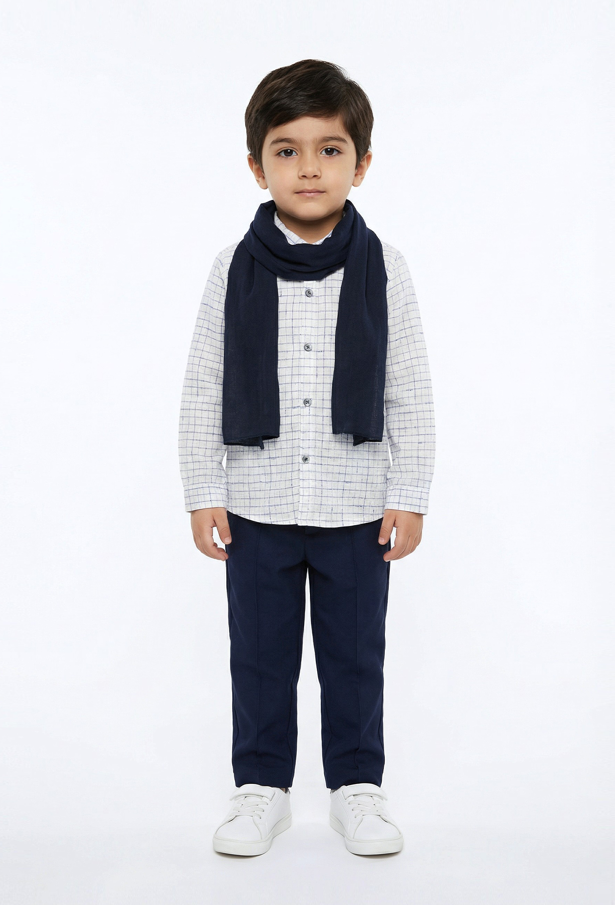 شومیز و شلوار و دستمال گردن