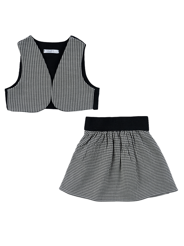 جلیقه و دامن دخترانه مدل درنا 1