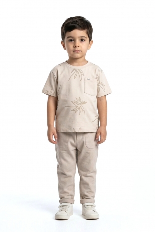 تیشرت و شلوار